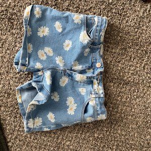 Daisy print jean shorts from forever 21.